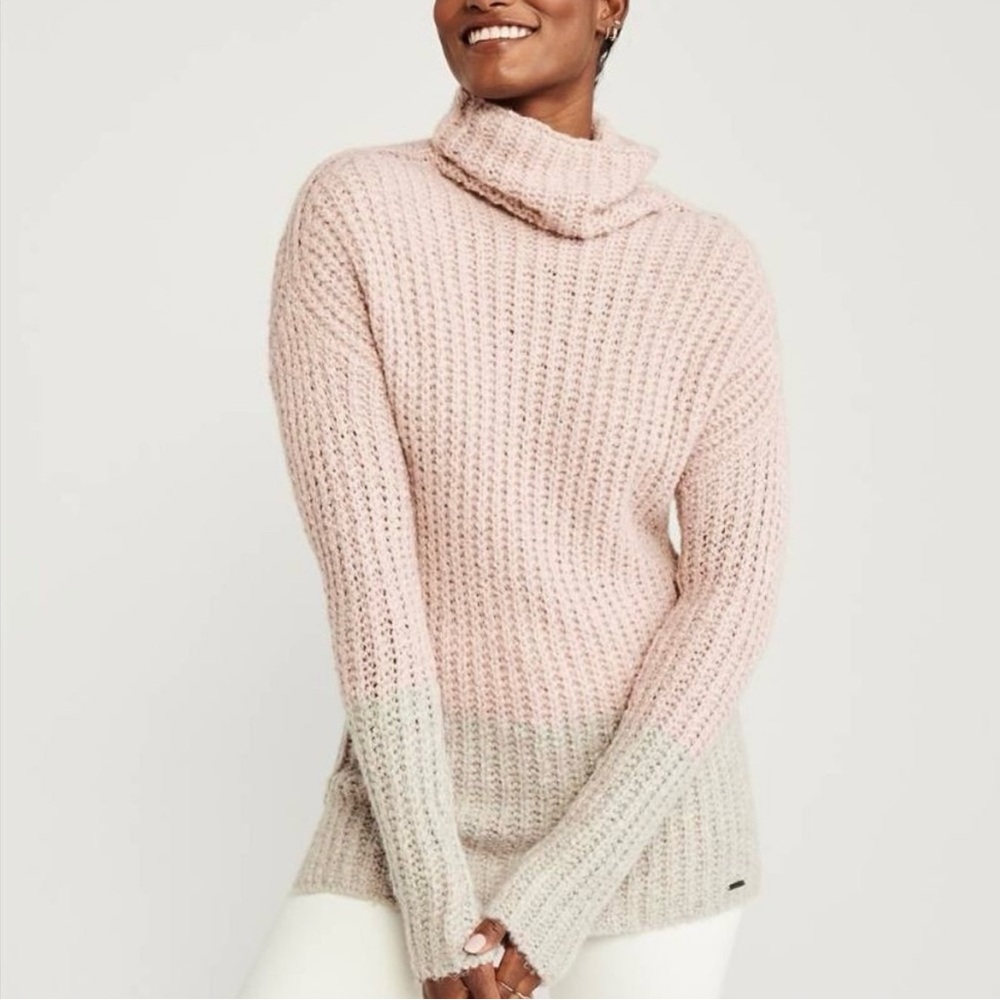 Chunky Knit Turtleneck Sweater - Pink and Gray